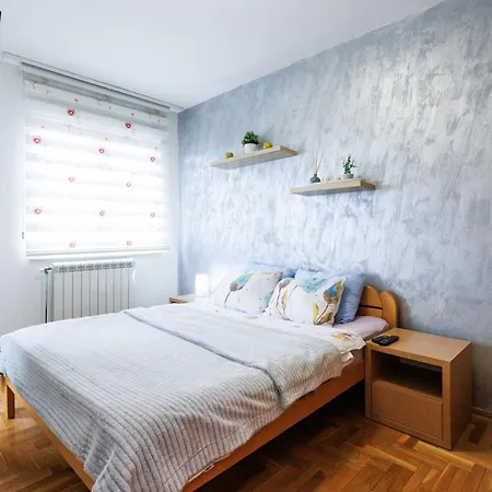 Apartament Modern Bright 2 *